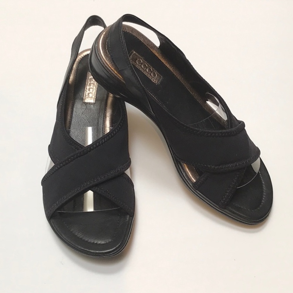 ECCO SANDALS